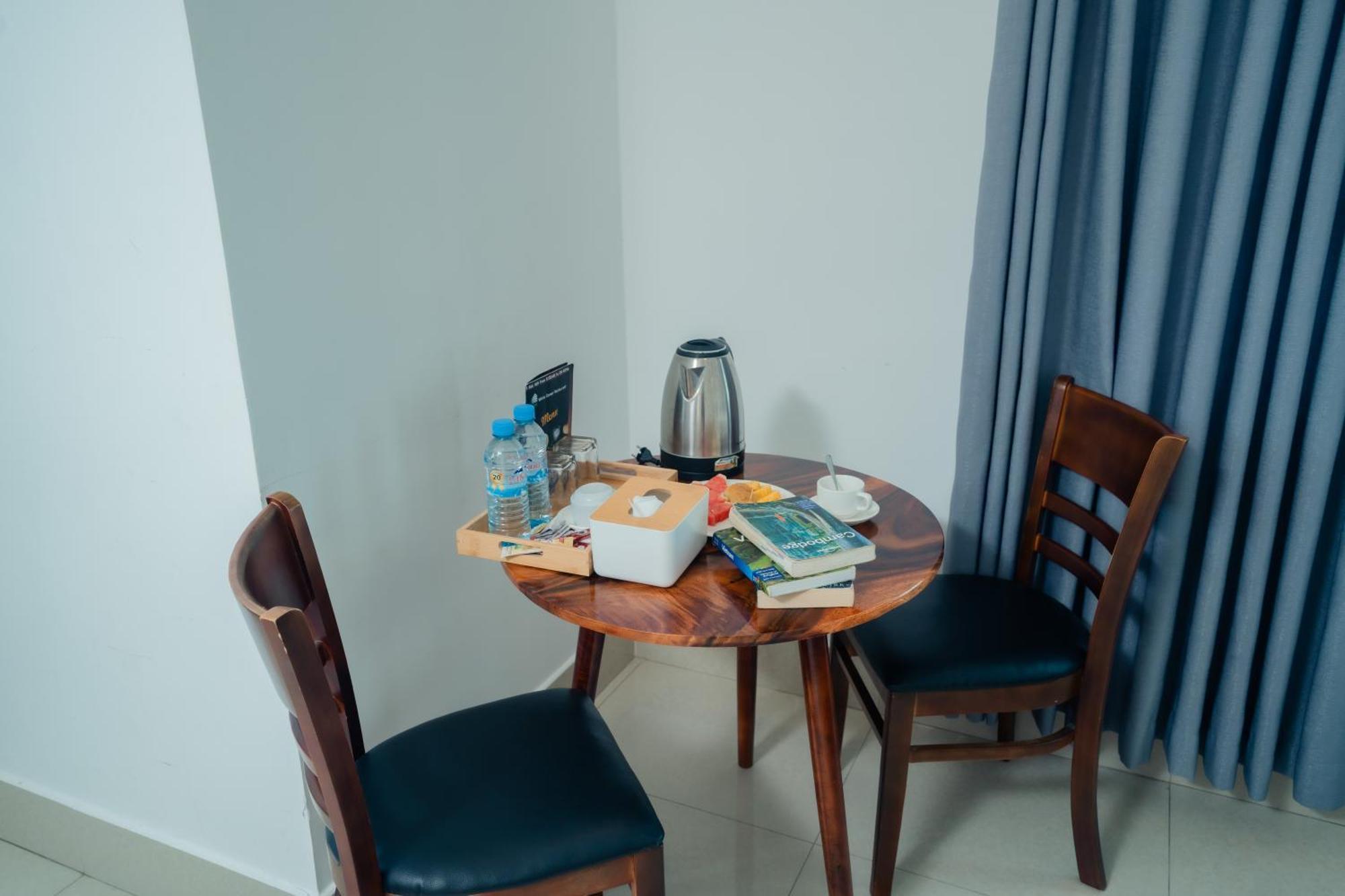 White Corner Hotel Пном Пен Екстериор снимка